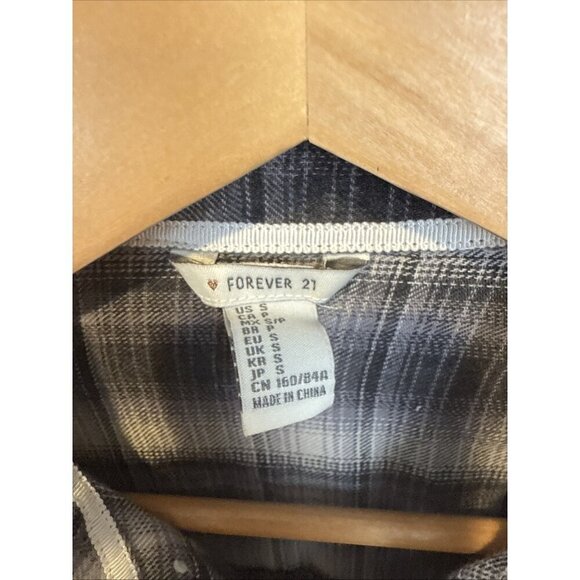 Forever 21 Flannel Button Up Shirt Women's S Long Sleeve Pearl Snap Plaid Gray - Picture 3 of 7